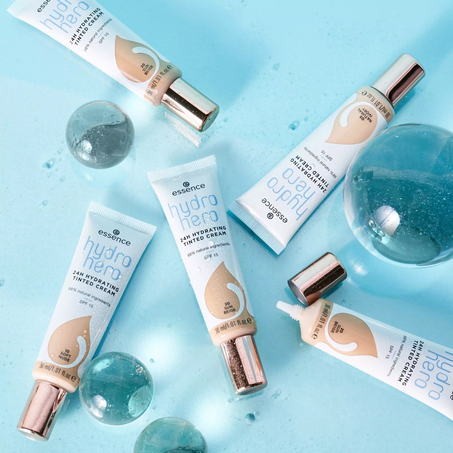 Essence Hydro hero 24h Crema Viso Colorata Effetto Idratante 20 Sun Beige