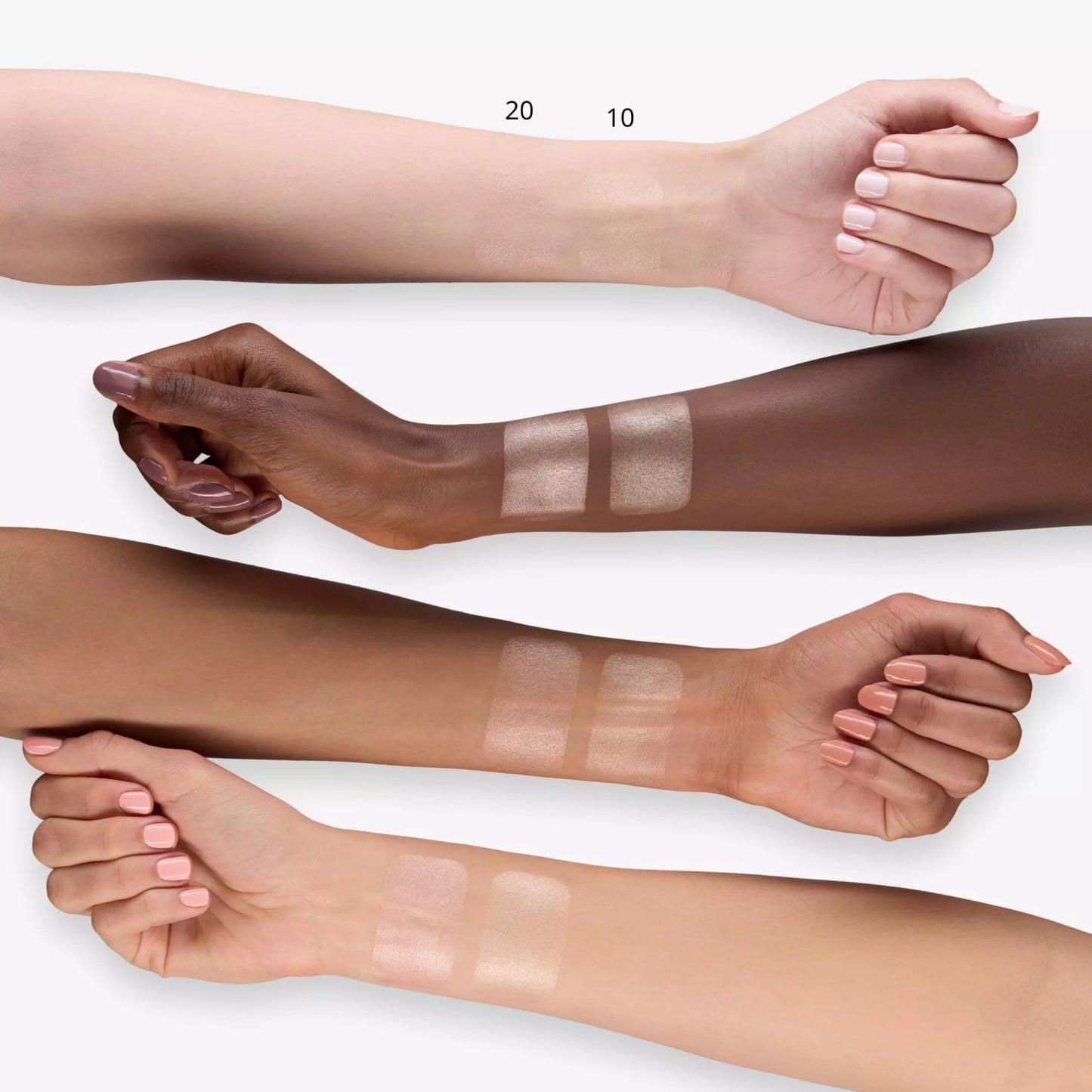 Essence Gimme Glow illuminante 10 Glowy Champagne