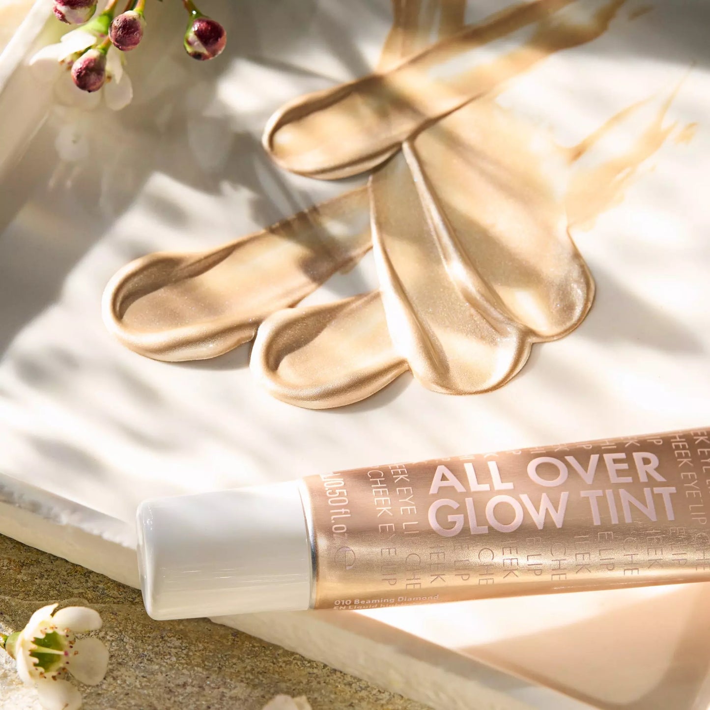Catrice All Over Glow Tint 010 Beaming Diamond